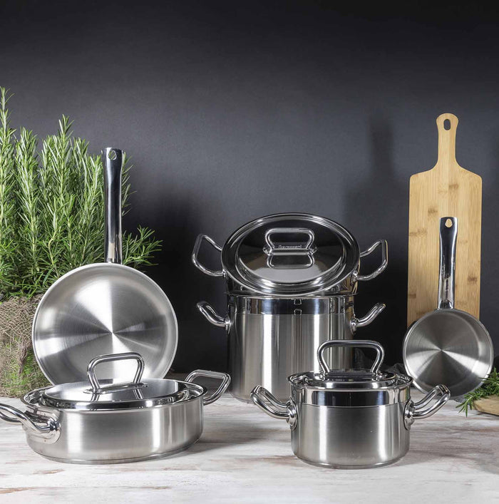 Casseruola manico lungo con coperchio