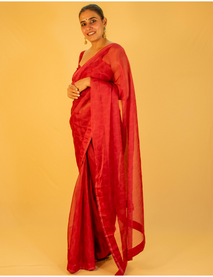 Shop Elegant Designer Sarees Online Singapore