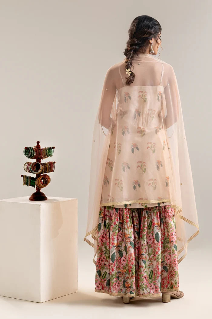 Luxe Indian Outfit in Singapore