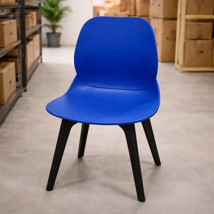 Cafe Chair with Contemporary, Stylish Modern and Moulded Plastic Chair with Black Legs