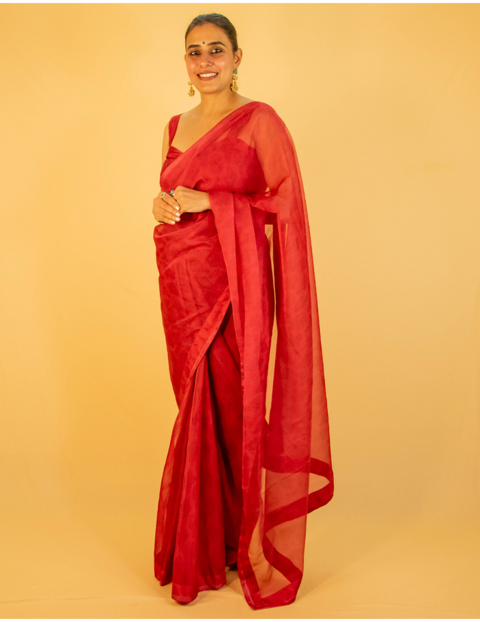 Shop Elegant Designer Sarees Online Singapore