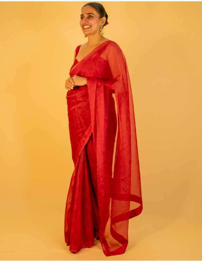 Shop Elegant Designer Sarees Online Singapore