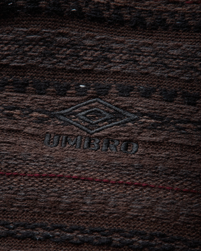 Umbro Fair Isle Crest Crew Black Brown Knitwears Sweaters UBMW0654YA27 BLK0040