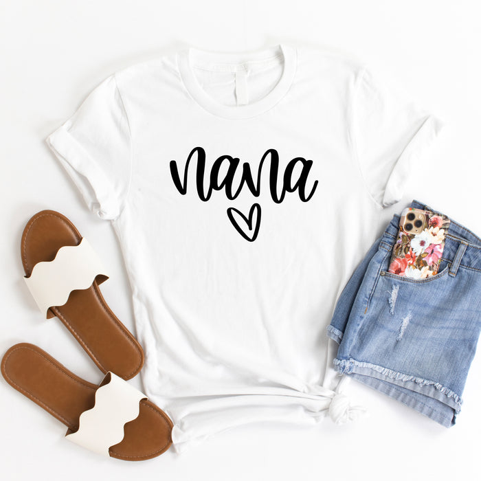 Nana Heart graphic t-shirt, product photo 2
