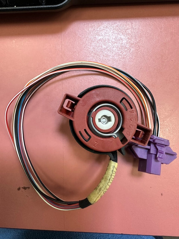 New Genuine OEM IGNITION SWITCH FOR JAGUAR XJ6 & XJ12 (DBC5675) original  NEW OLD STOCK O.E.