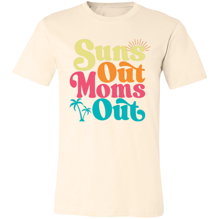 Suns Out Moms Out graphic t-shirt in Natural