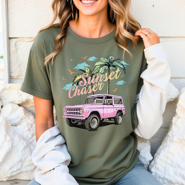 Sunset Chaser Miami graphic t-shirt