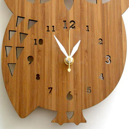 Gadget Gerbil Wooden Owl Wall Clock